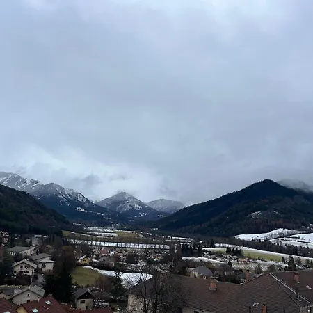 A La Montagne Apartamento *